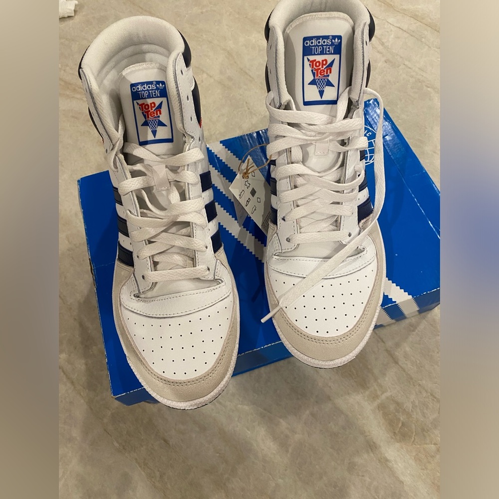 Brand new mens sneakers